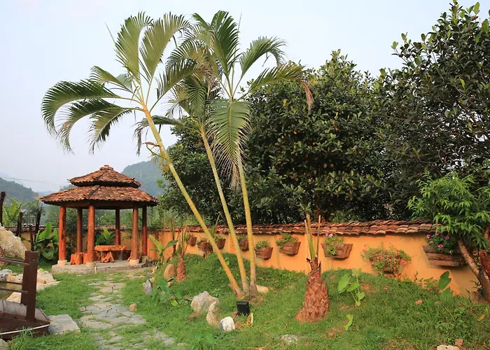 Ha Giang Eco Stone House - Tours & Rental Motorbike