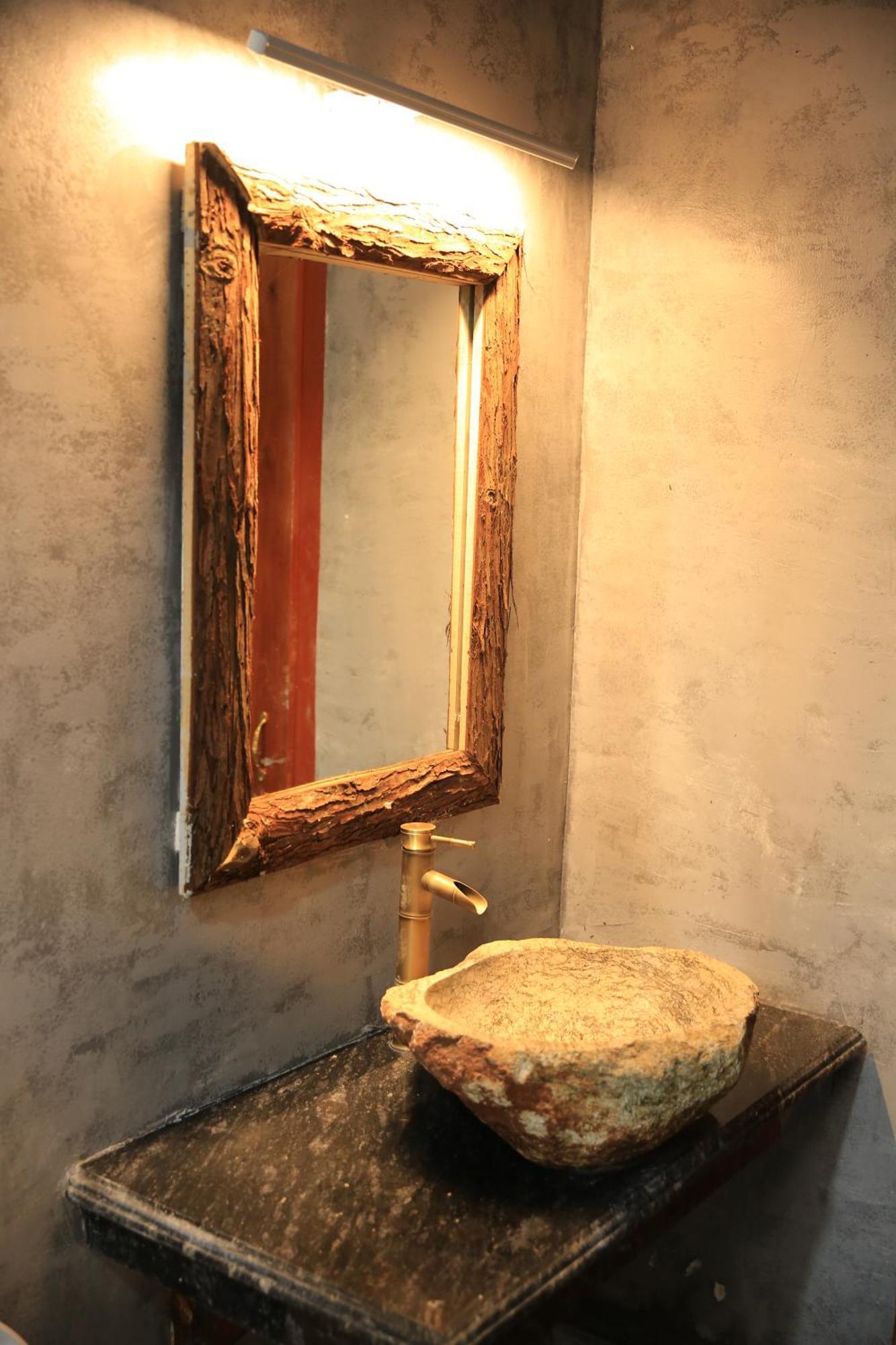 Homestay Eco Stone House - Tours & Motorbike