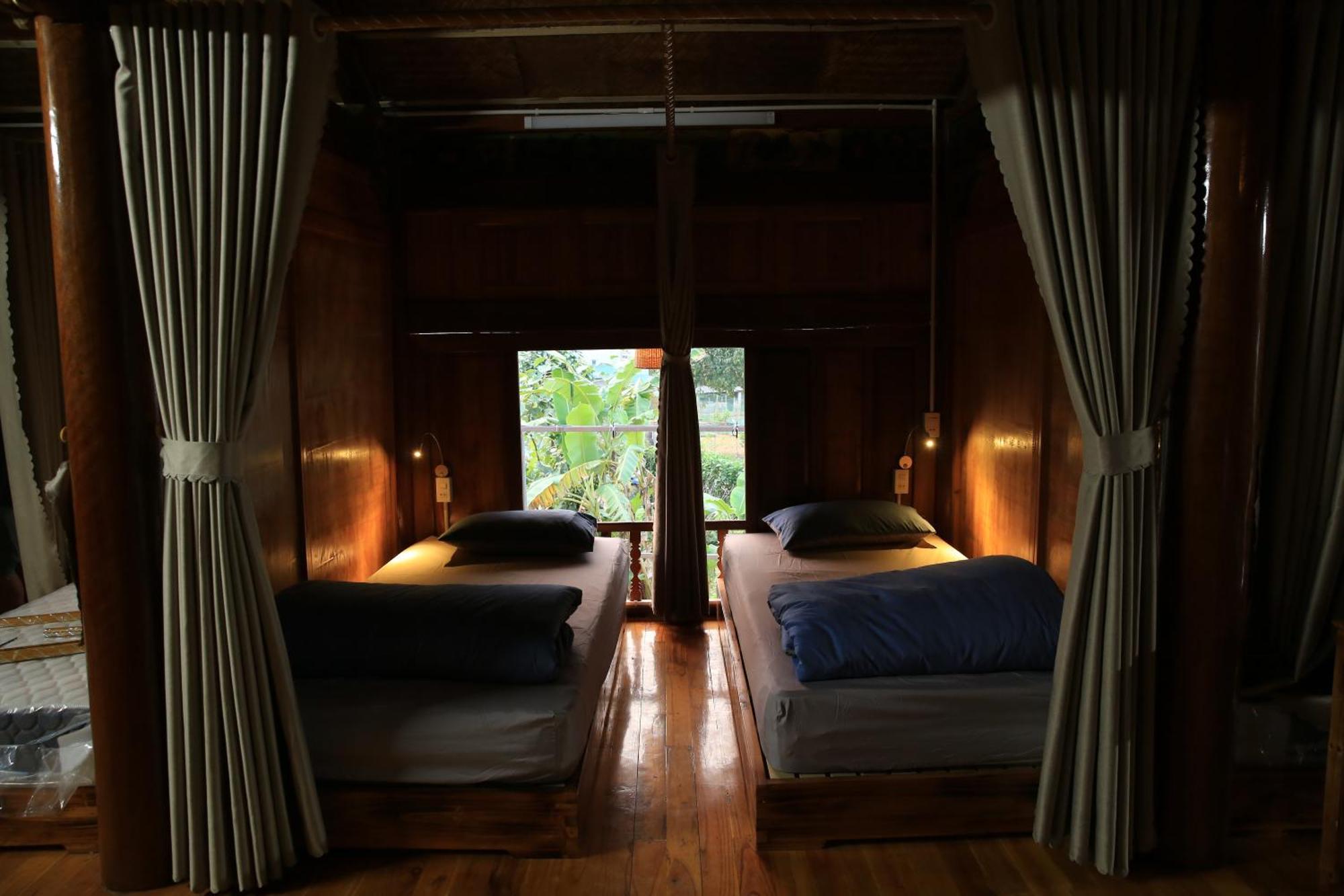 Eco Stone House - Tours & Motorbike Homestay